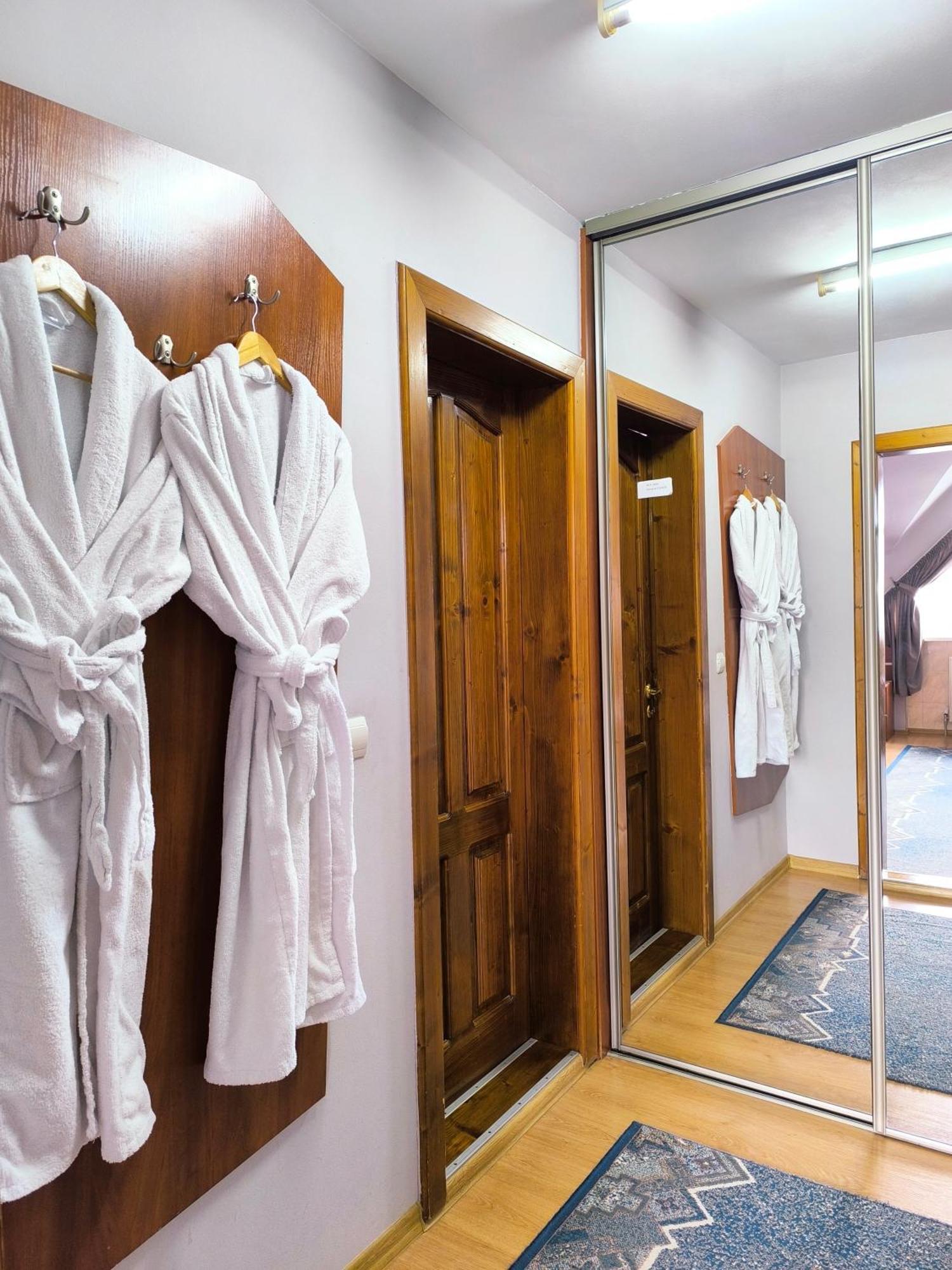 Hotel Delfin Munkács Szoba fotó