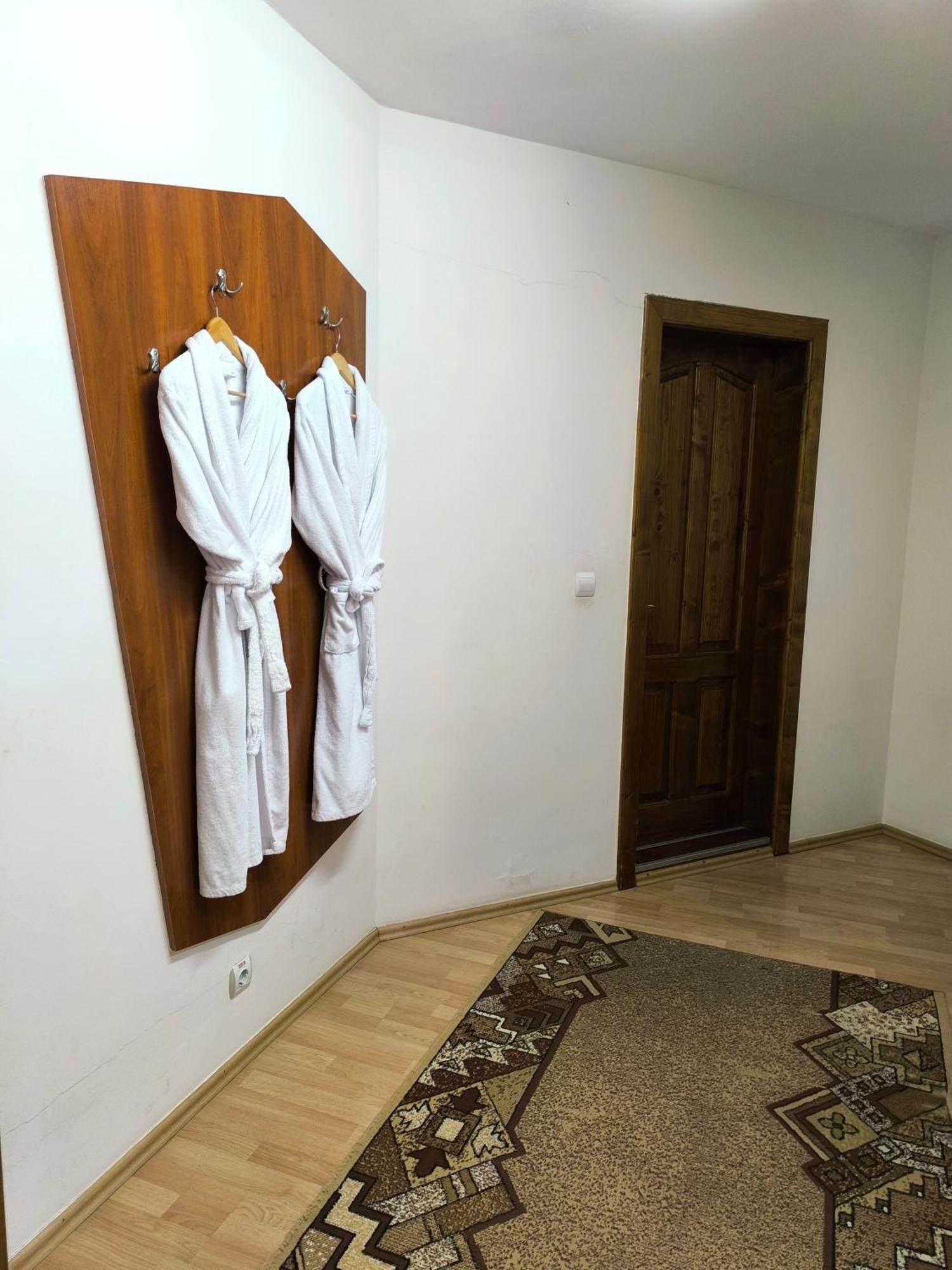Hotel Delfin Munkács Szoba fotó